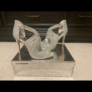 8 - 8 1/2 Silver Gianni Bini Diamond High Heels